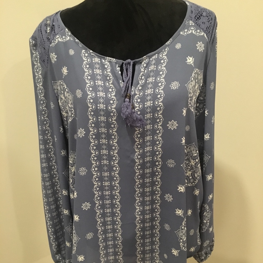 Taylor and sage top